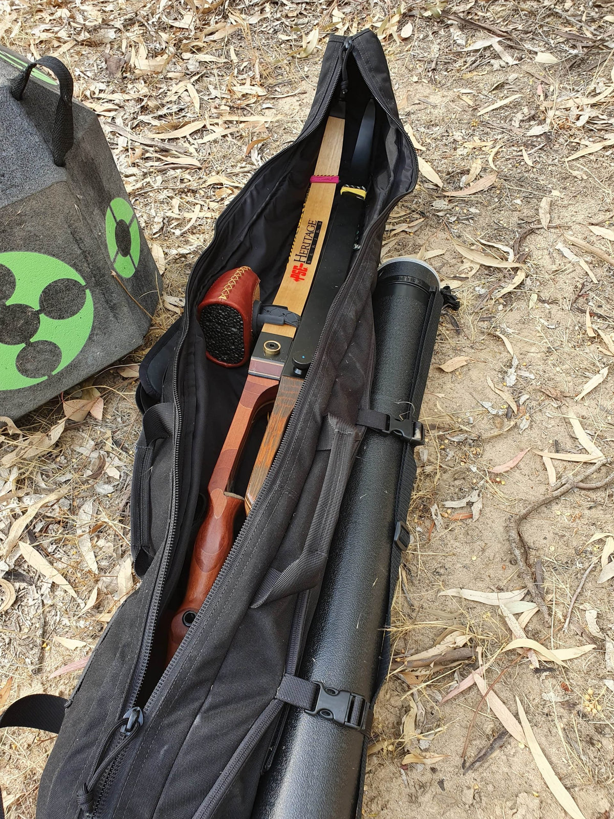 R1 bow case black in the field