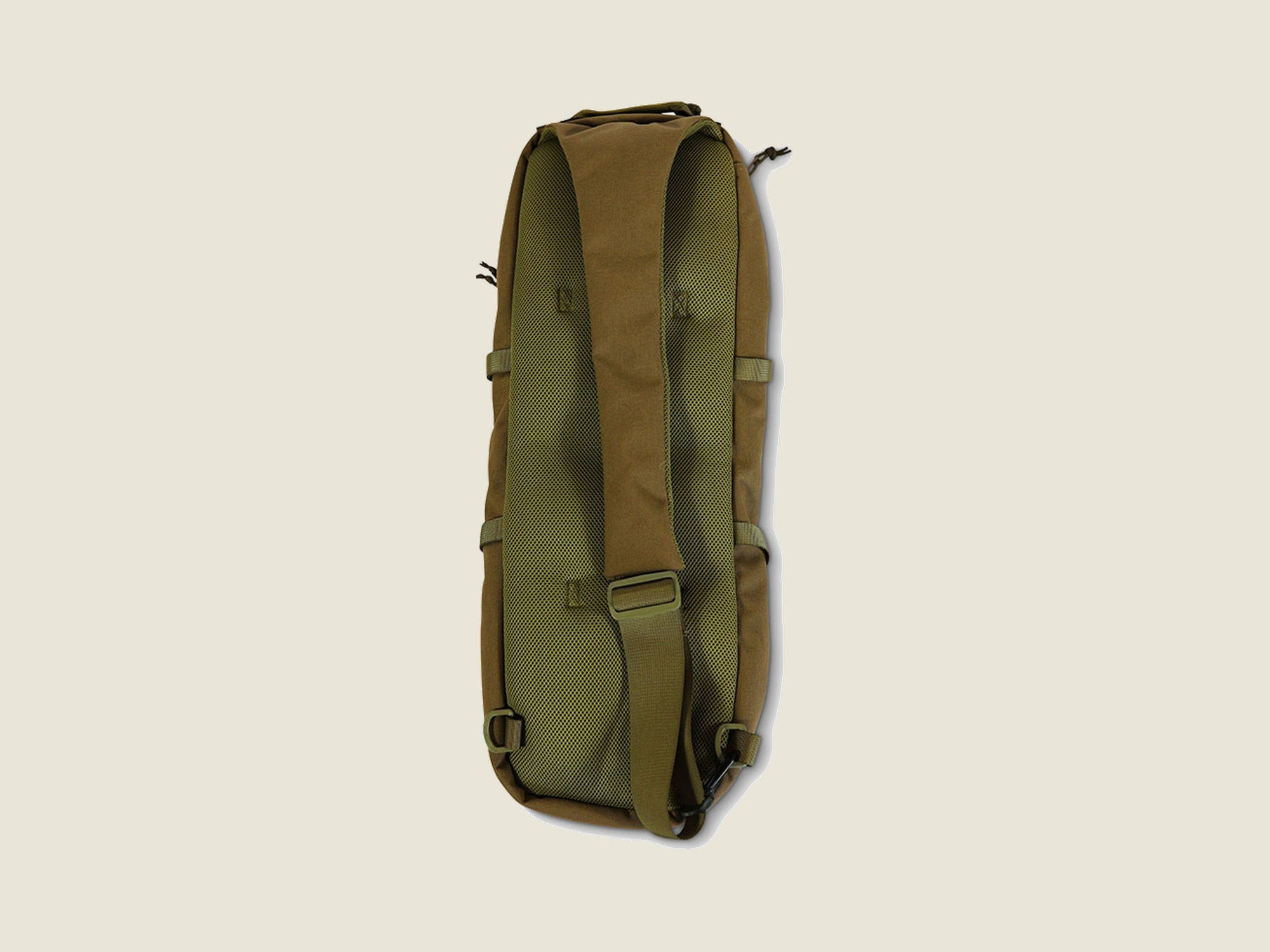 R2C compact bow case, arrow tube pocket