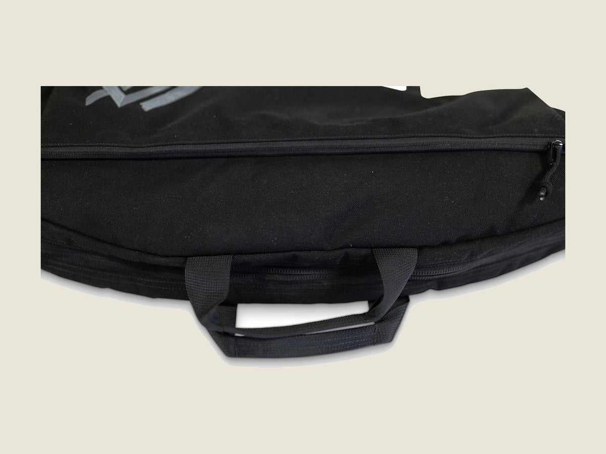R2 bow case black, carry handles